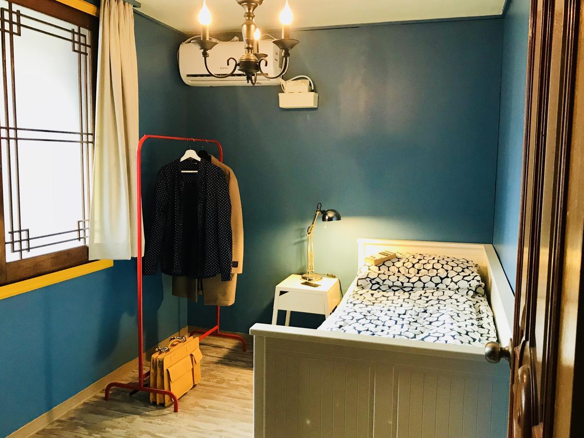 Avocado Guesthouse Seoul Exterior photo